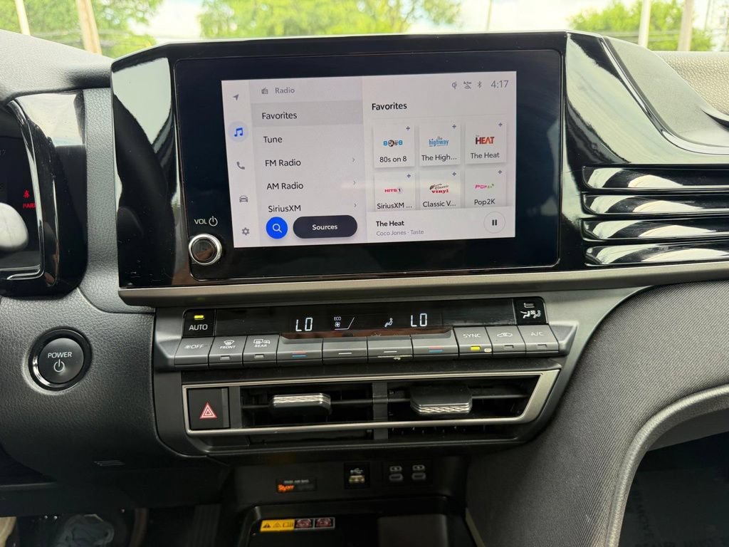 Used 2025 Toyota Camry LE FWD image 33
