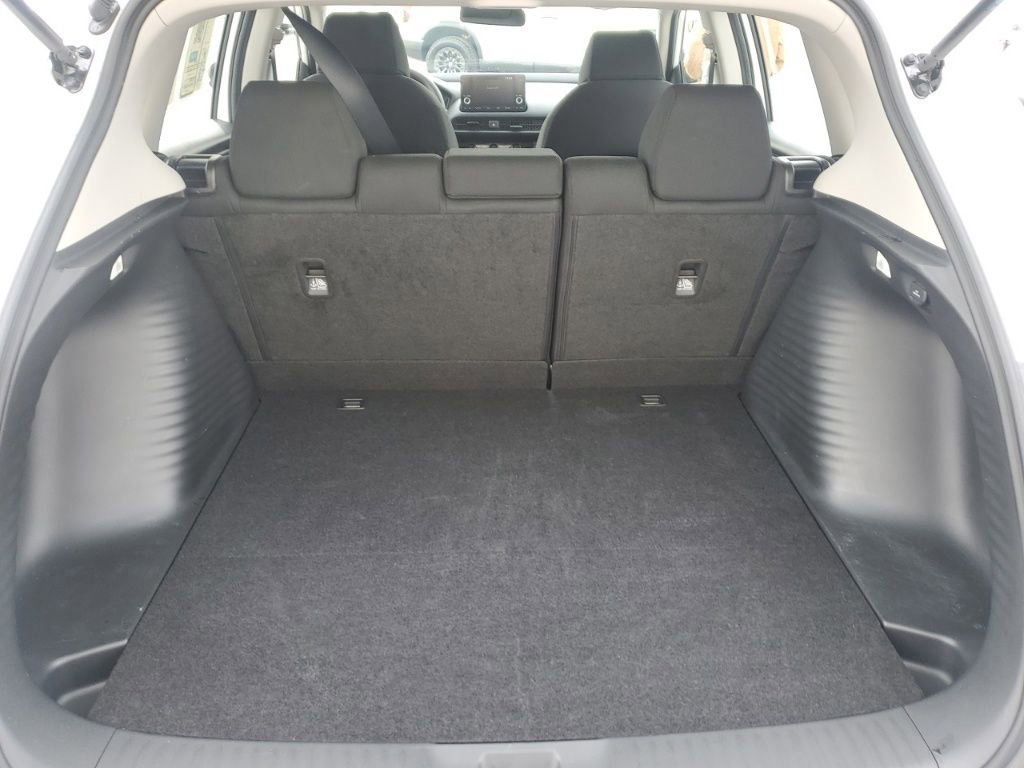 Certified 2025 Honda HR-V LX image 28