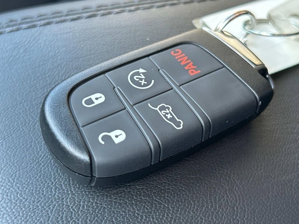New 2026 Jeep Compass Limited AWD/4WD image 14