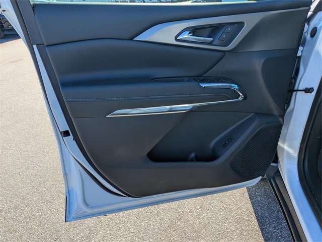 New 2026 Chevrolet Traverse LT image 9