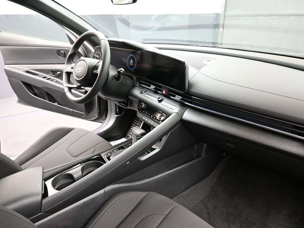 New 2026 Hyundai Elantra Sport w/ Cargo Package FWD image 12