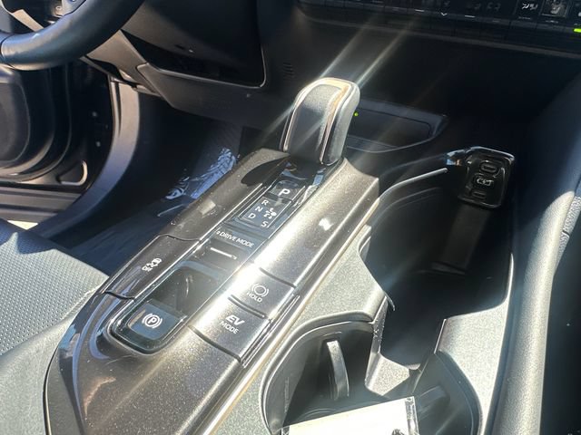Certified 2025 Toyota Crown Signia AWD/4WD image 24