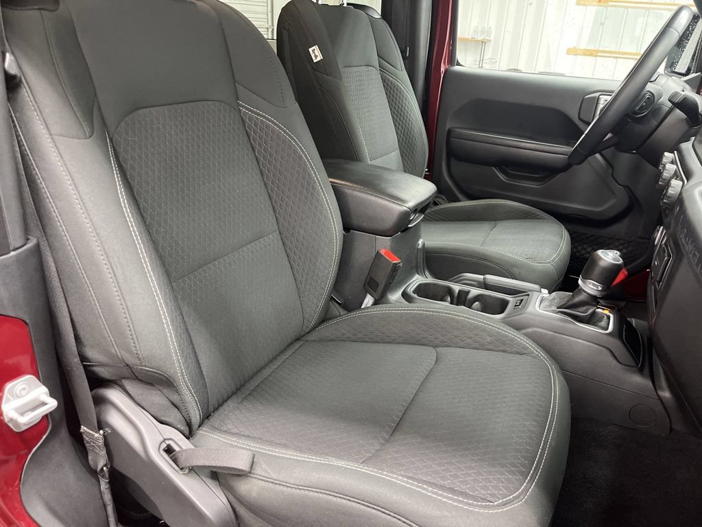 Used 2021 Jeep Wrangler Sport AWD/4WD image 23