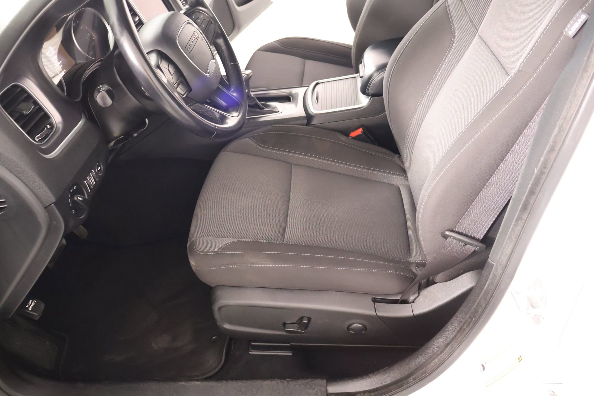 Used 2022 Dodge Charger SXT RWD image 10