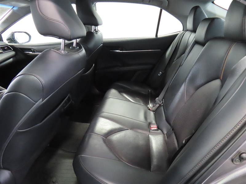 Used 2020 Toyota Camry XLE FWD image 29