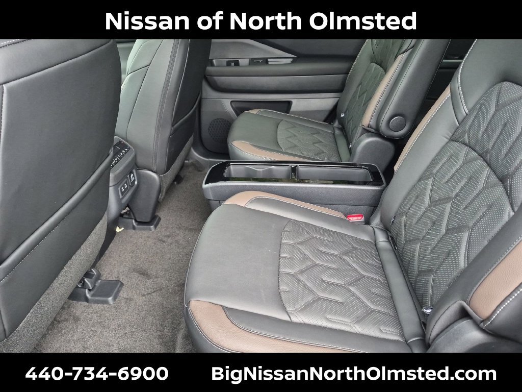 New 2026 Nissan Pathfinder Platinum AWD/4WD image 18