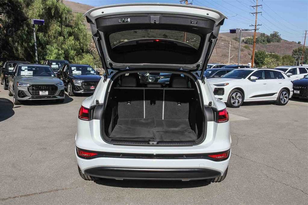 Used 2025 Audi Q6 e-tron Premium Plus w/ Premium Plus image 26