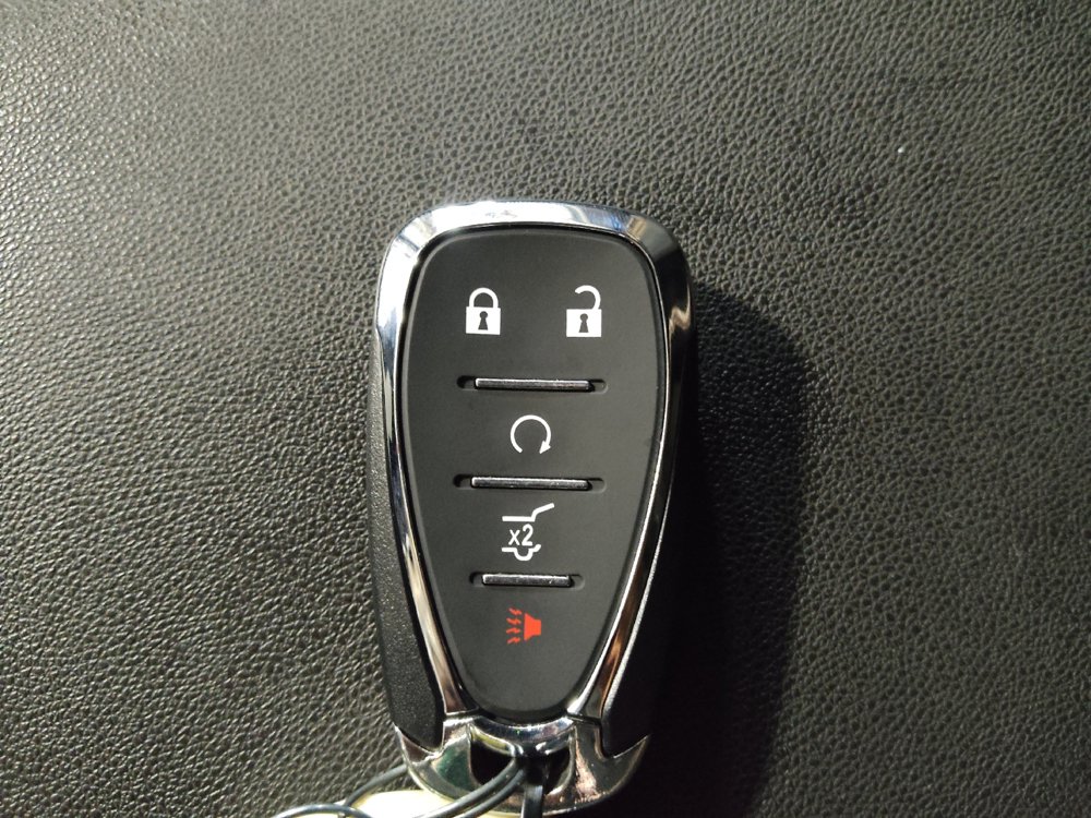 Used 2020 Chevrolet Equinox LT FWD image 32