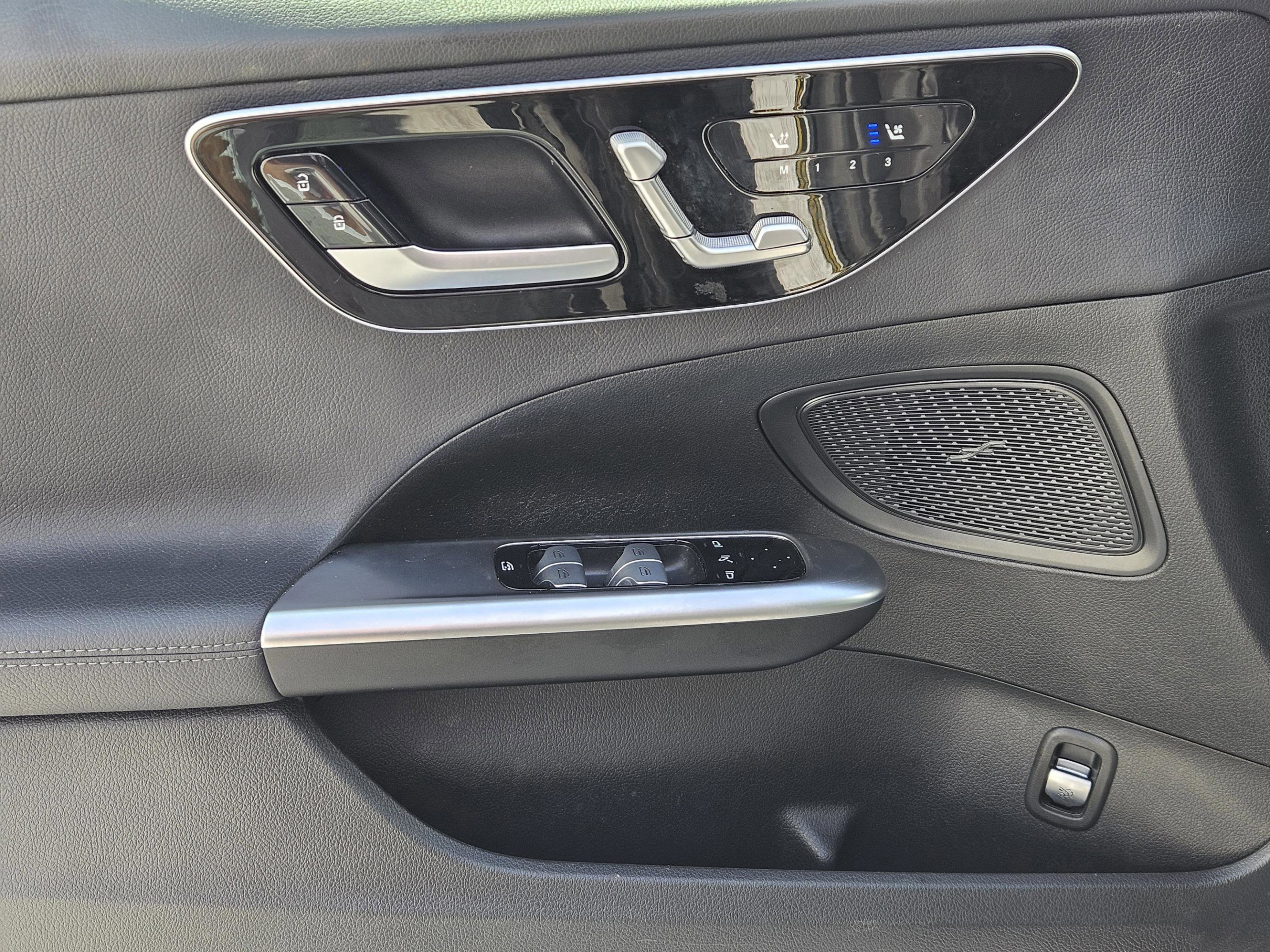 Used 2022 Mercedes-Benz C 300 Sedan image 20