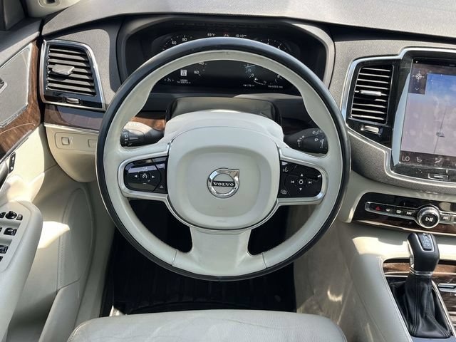 Used 2016 Volvo XC90 T6 Momentum w/ Momentum Plus Package AWD/4WD image 19