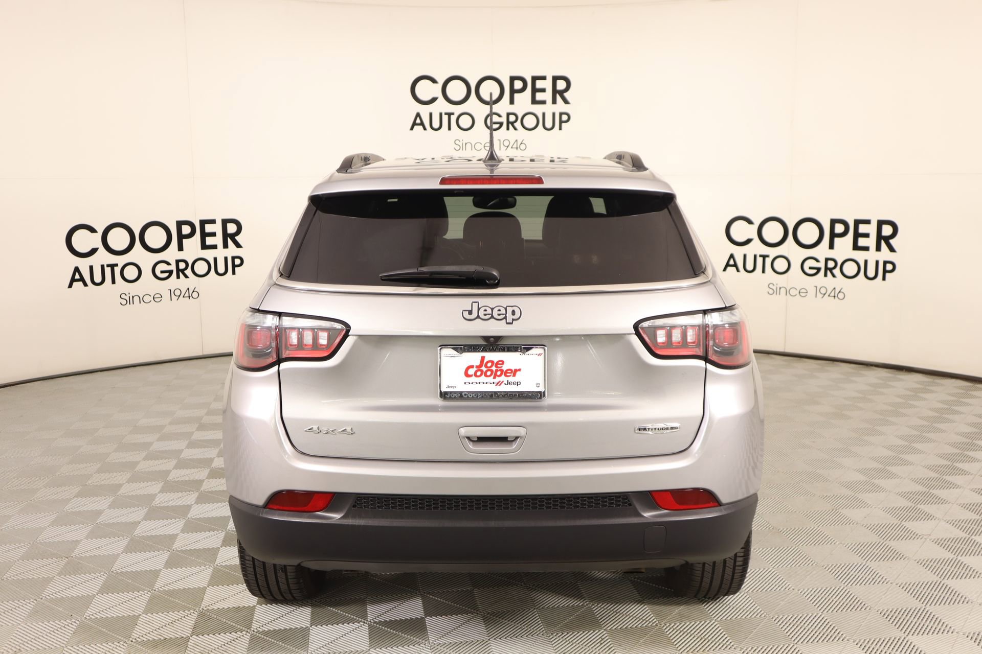 Used 2024 Jeep Compass Latitude image 21