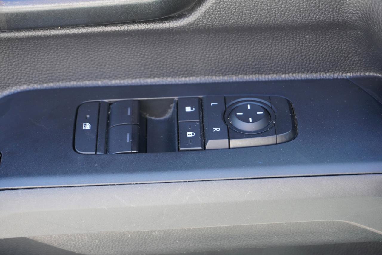 Used 2024 Toyota Tacoma SR RWD image 9