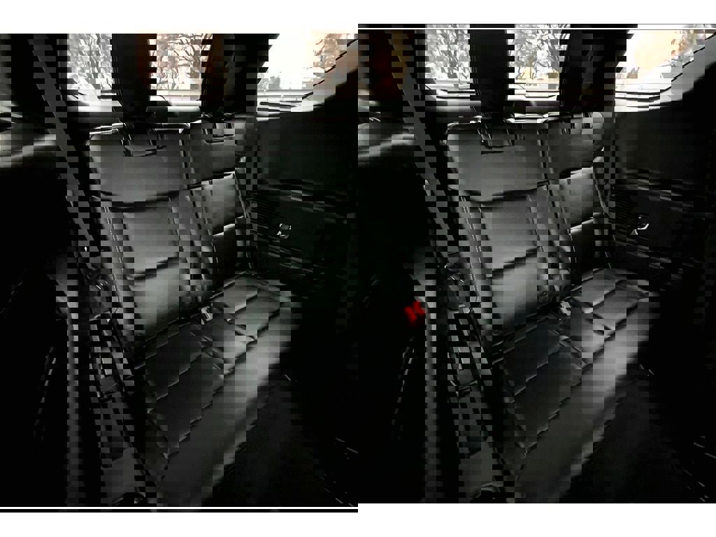 Used 2024 Ford Explorer ST w/ Equipment Group 401A image 30