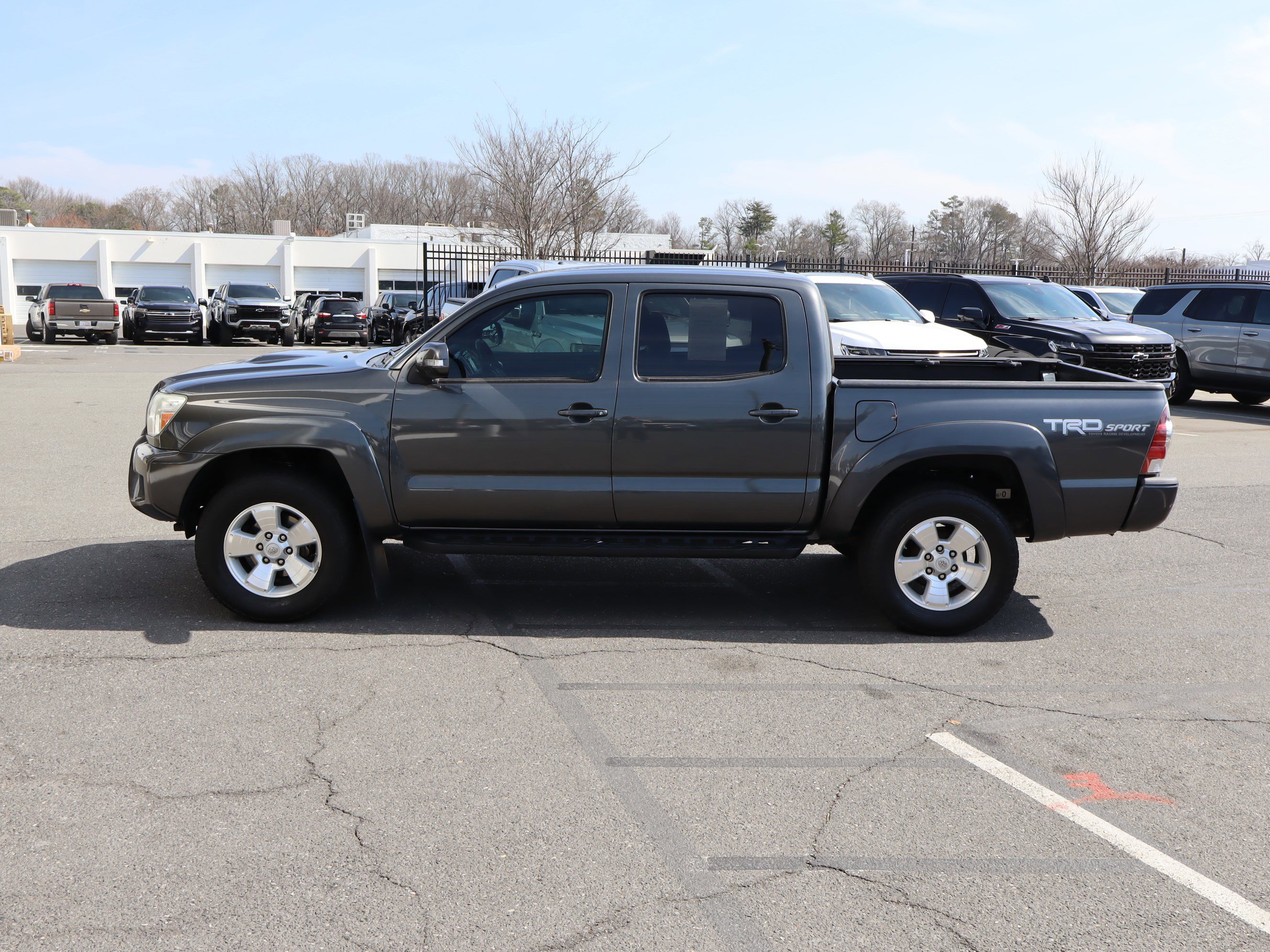 Used 2015 Toyota Tacoma PreRunner w/ TRD Sport Package image 7