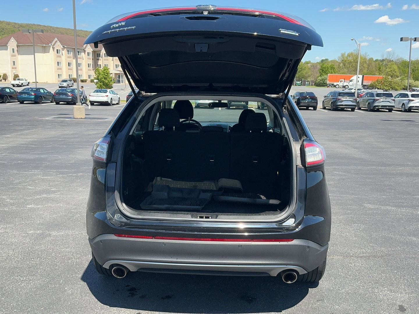 Used 2017 Ford Edge SEL FWD image 32