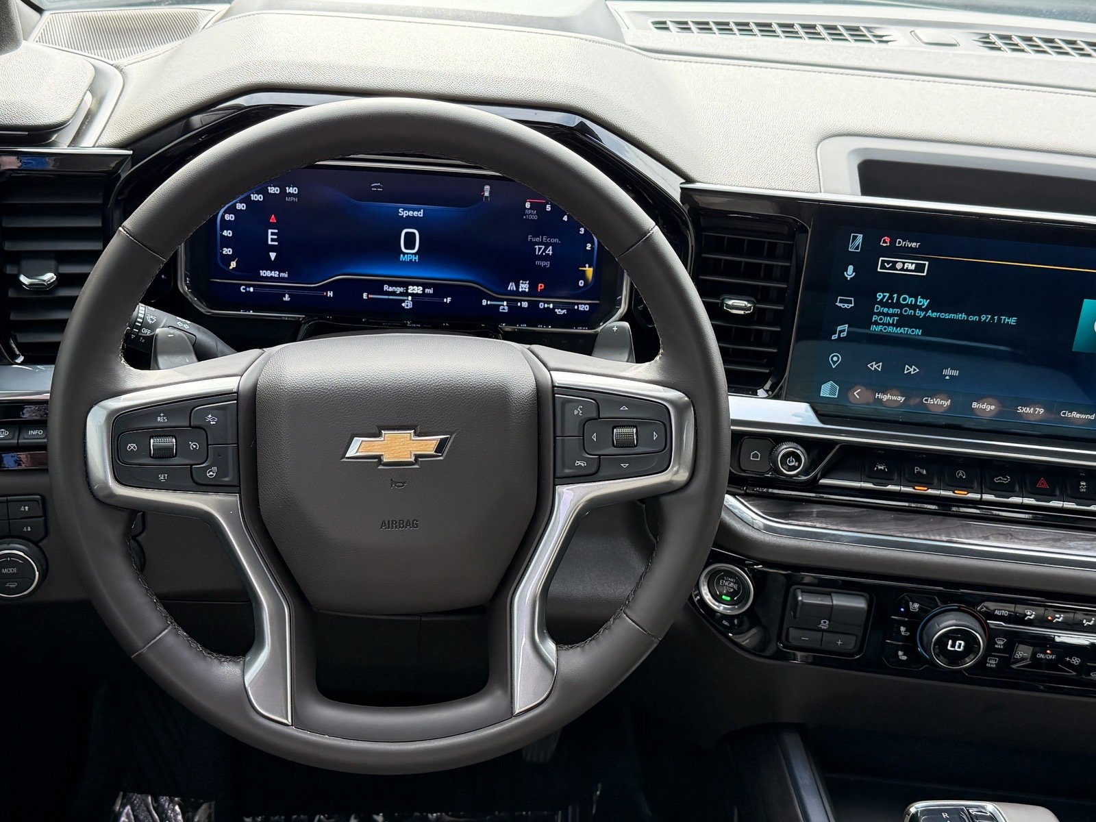 Used 2024 Chevrolet Silverado 1500 LTZ image 14