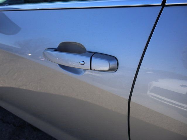 Used 2021 Chevrolet Malibu LT image 20