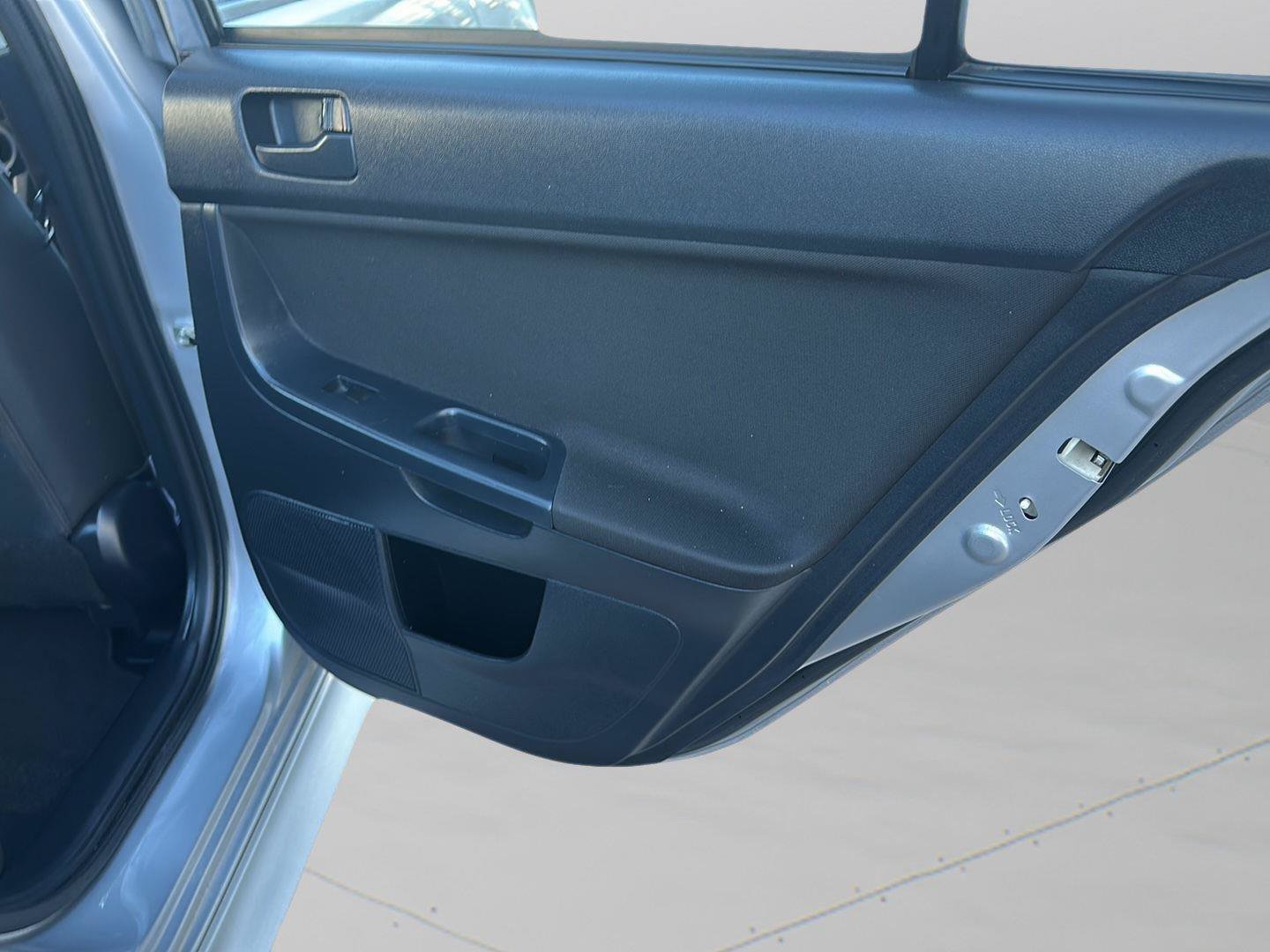Used 2010 Mitsubishi Lancer ES FWD image 16