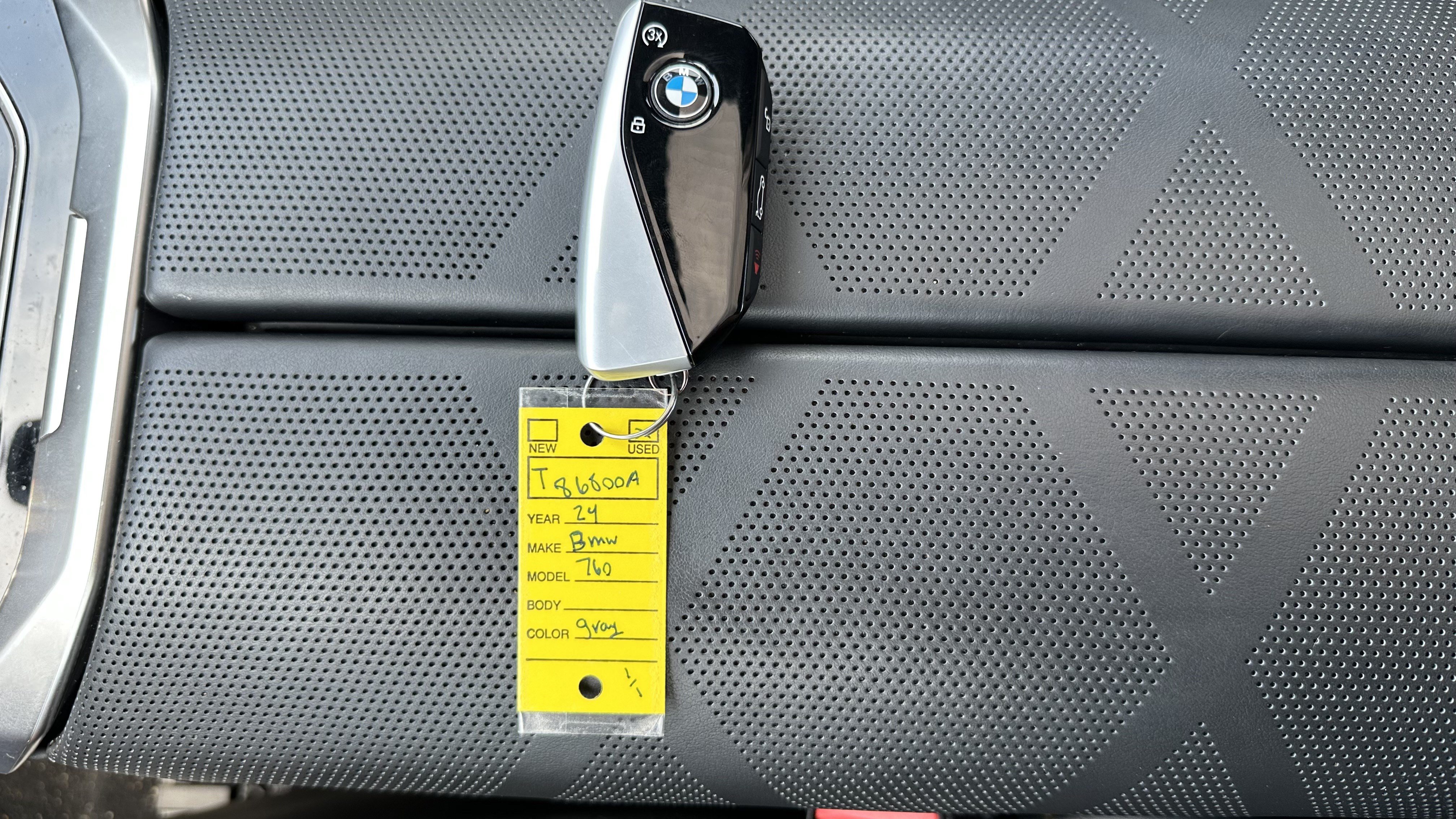 Certified 2024 BMW 760i xDrive AWD/4WD image 35