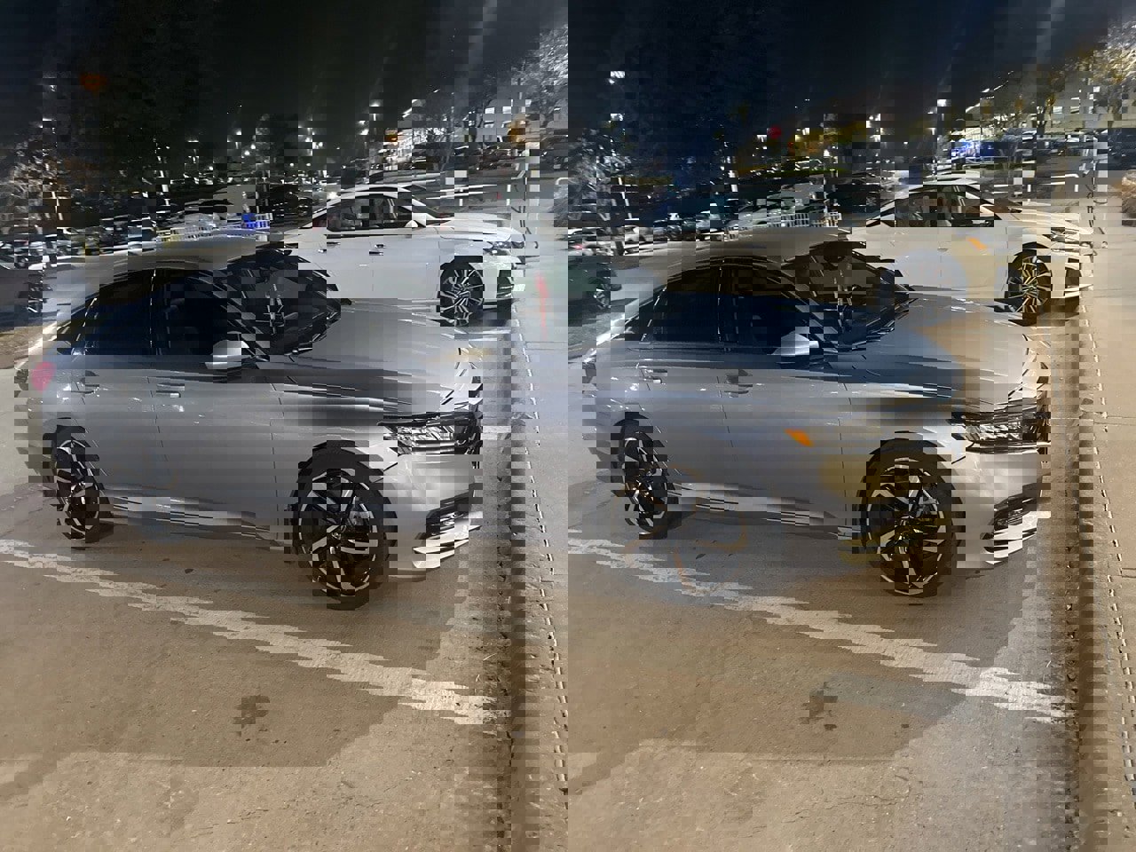 Used 2019 Honda Accord Sport image 5