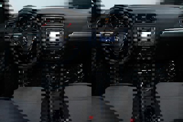 Used 2017 Volkswagen Jetta S image 2