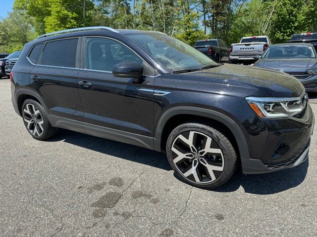 Certified 2023 Volkswagen Taos SEL AWD/4WD image 3