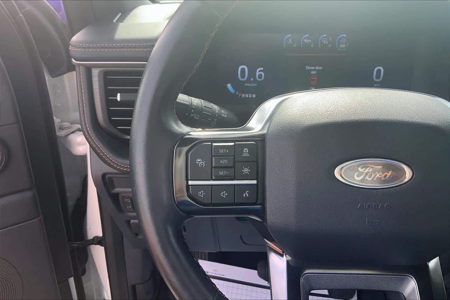 Used 2024 Ford Expedition Platinum AWD/4WD image 24