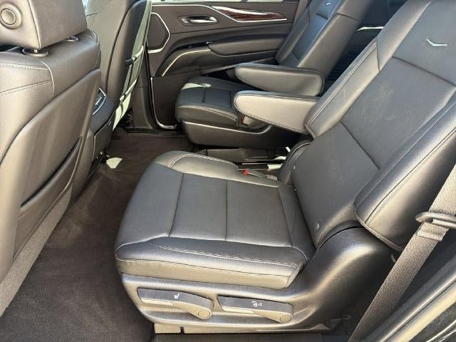 Used 2023 Cadillac Escalade Luxury RWD image 18