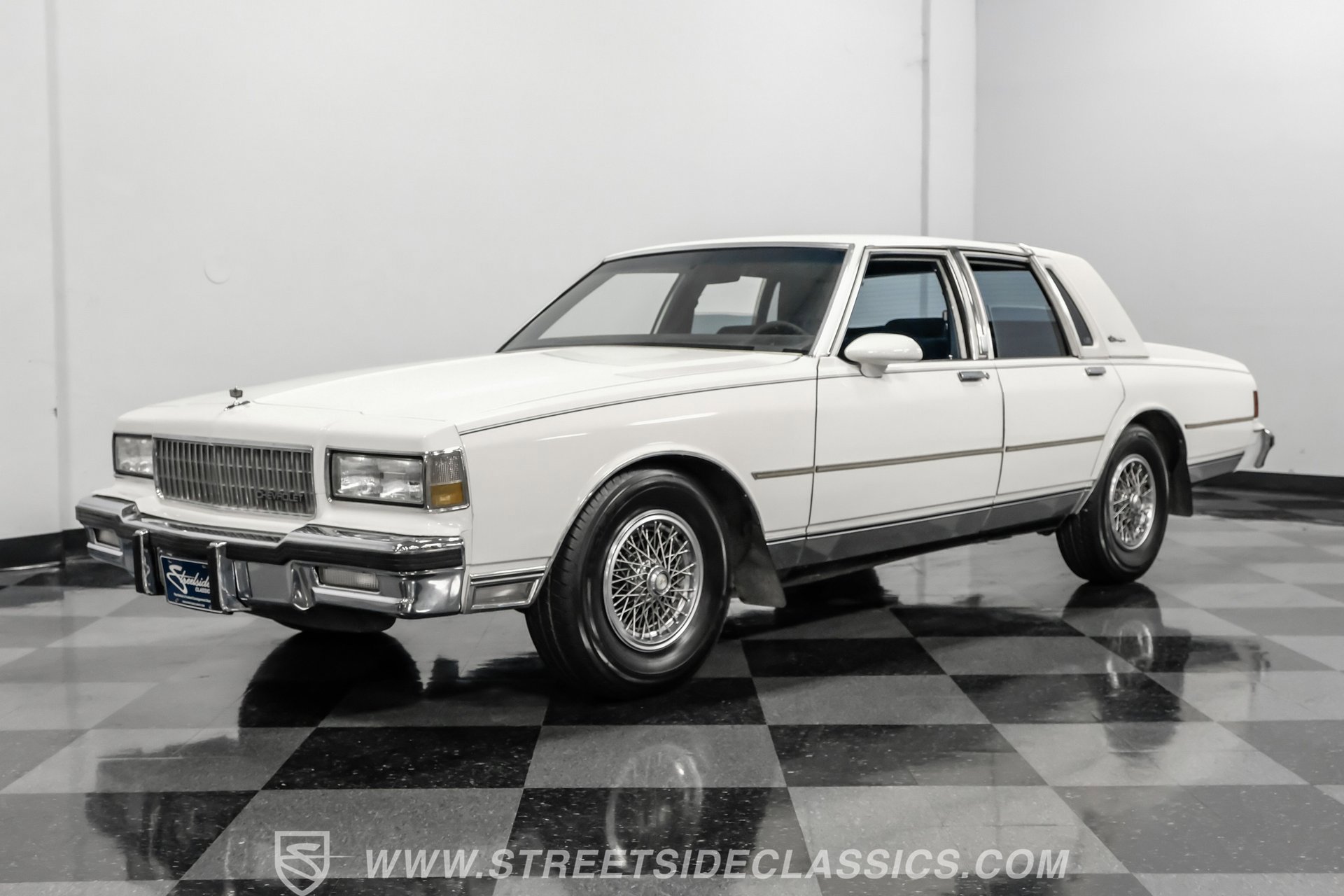 Used 1987 Chevrolet Caprice Classic Brougham RWD image 6