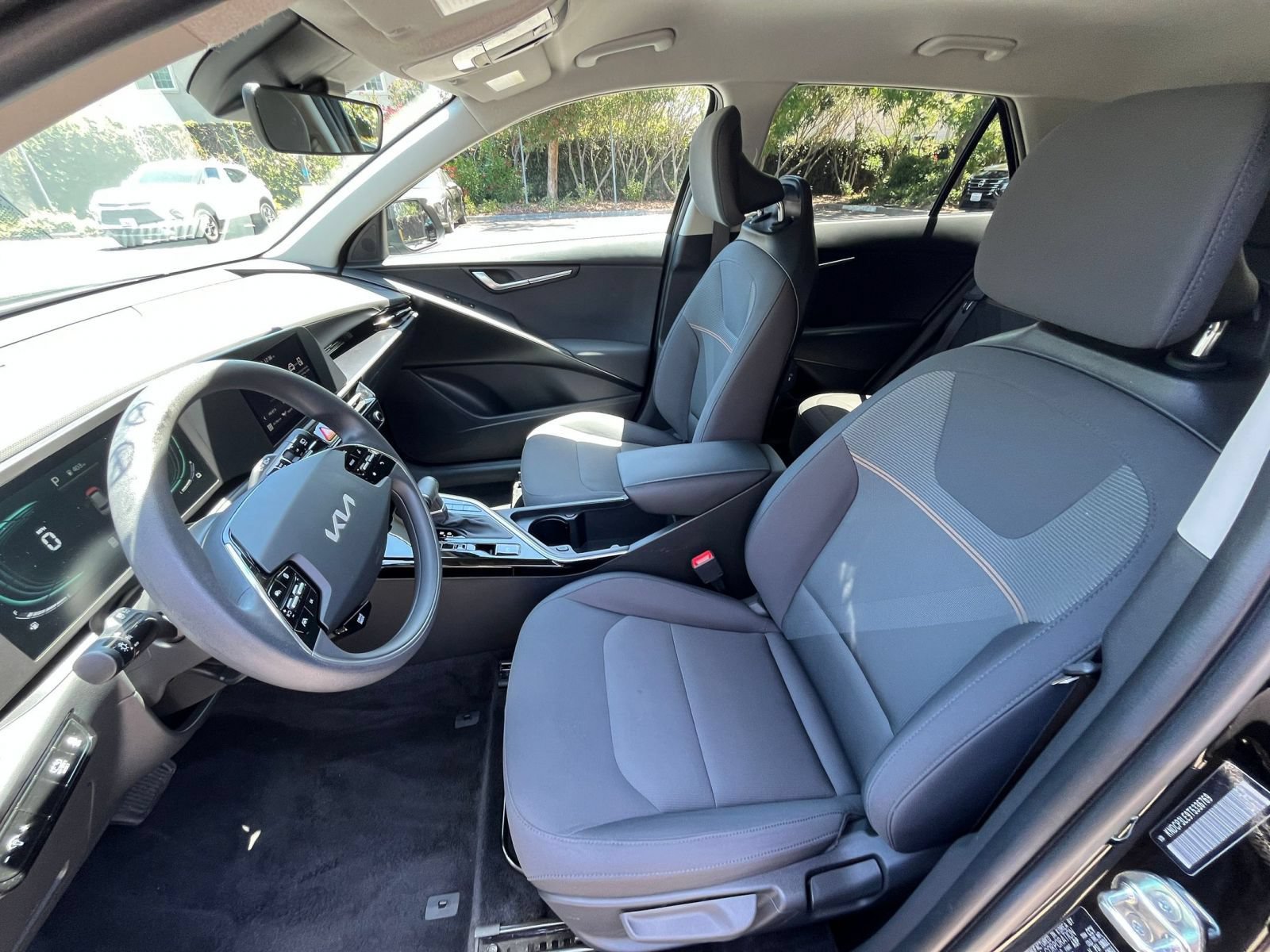 Used 2026 Kia Niro LX FWD image 24