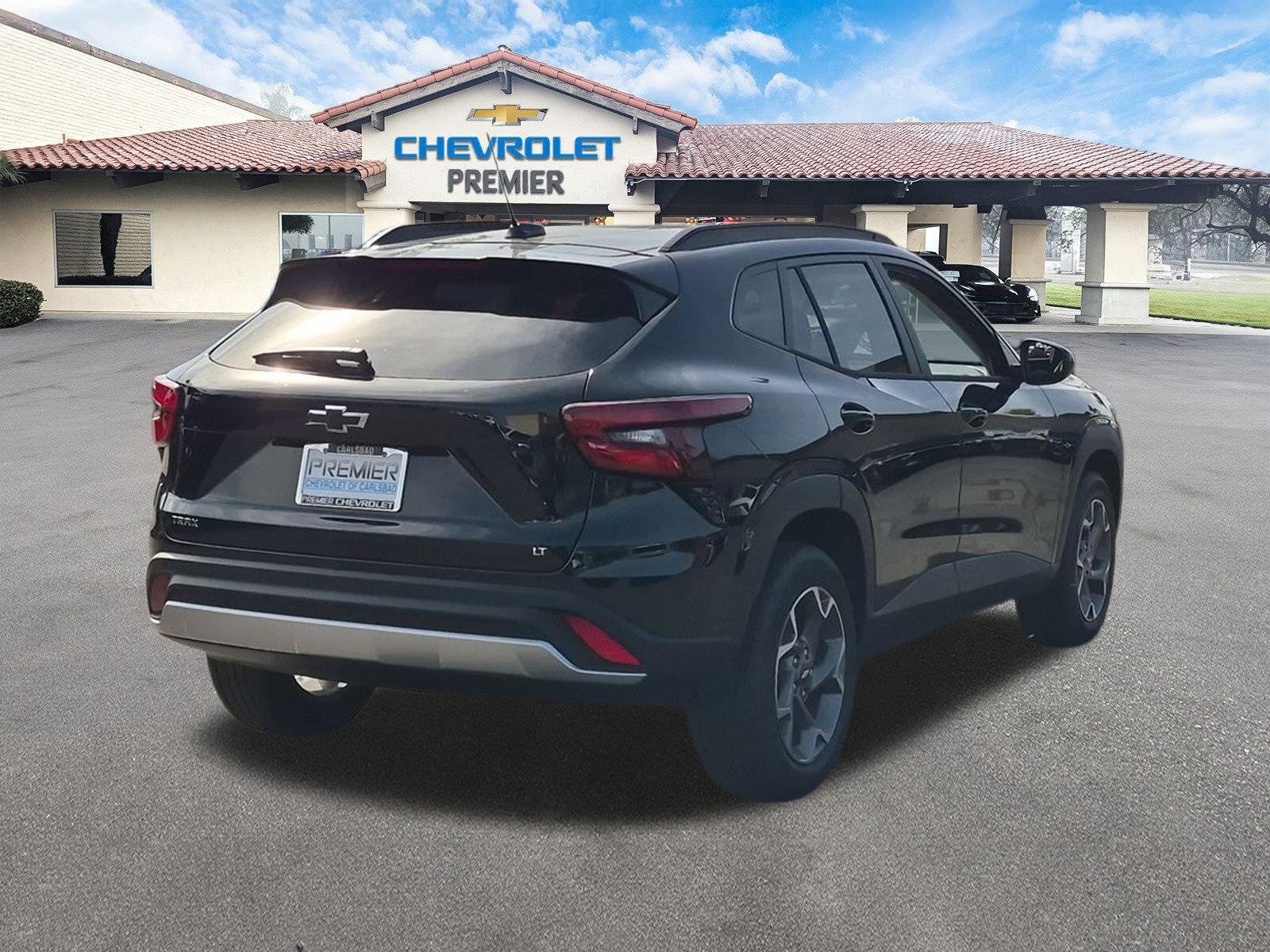 New 2026 Chevrolet Trax LT w/ Driver Confidence Package FWD image 8