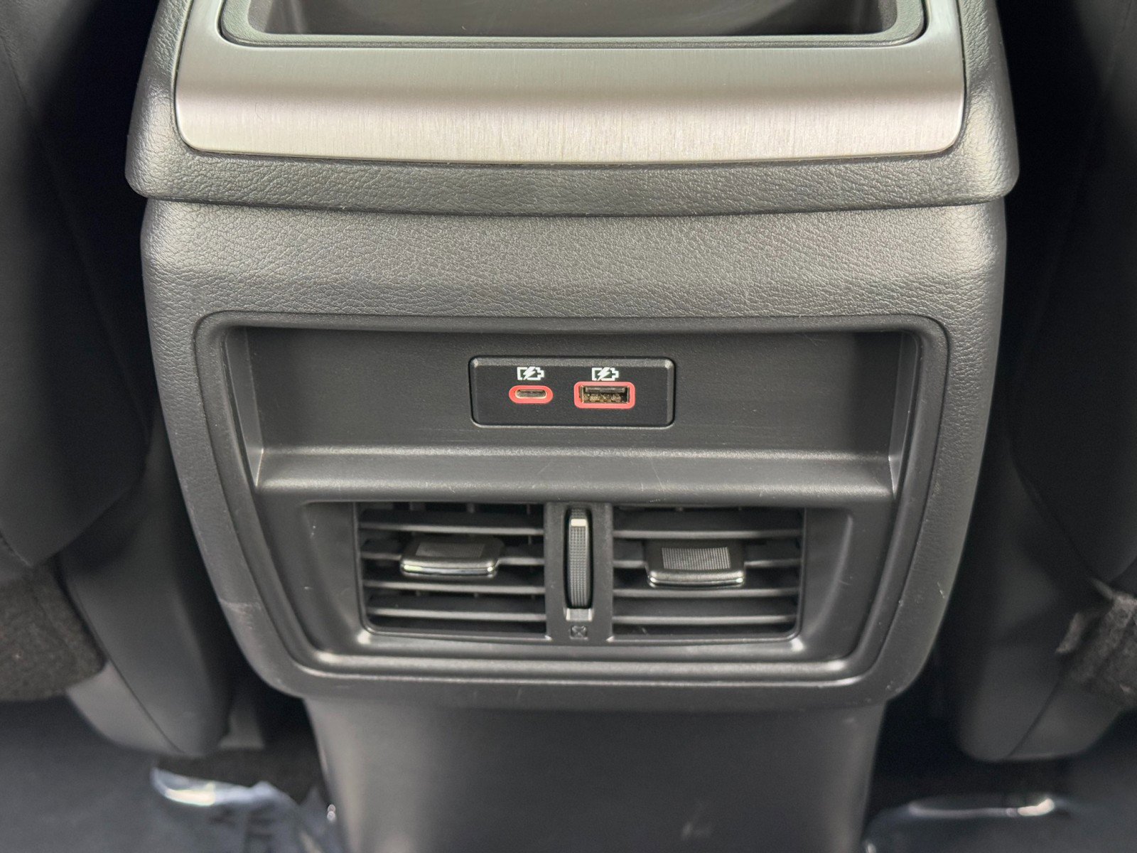 Used 2024 Nissan Murano SV w/ SV Midnight Edition Package image 28