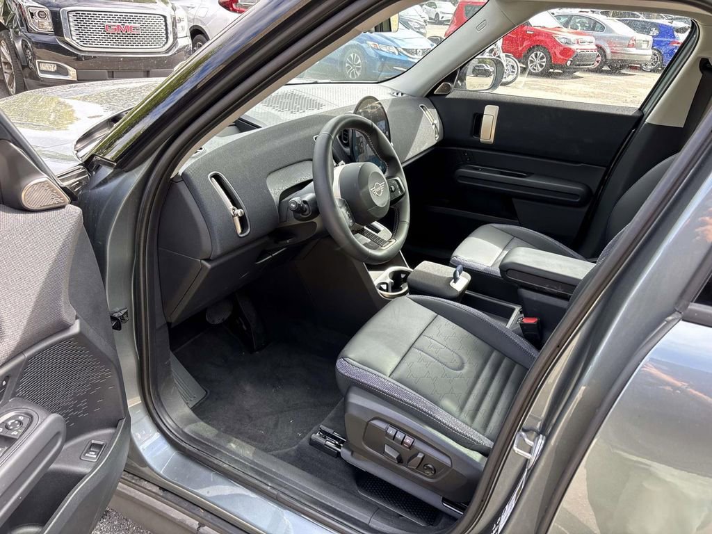 Certified 2025 MINI Cooper Countryman S image 25