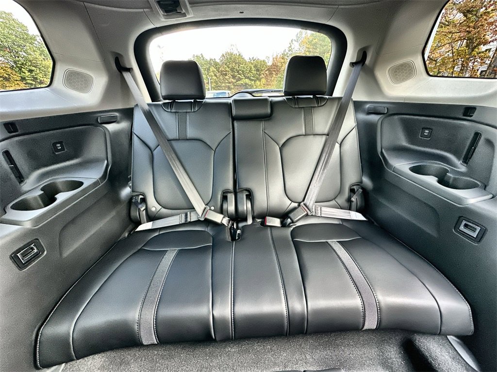 New 2025 Honda Pilot Touring image 25