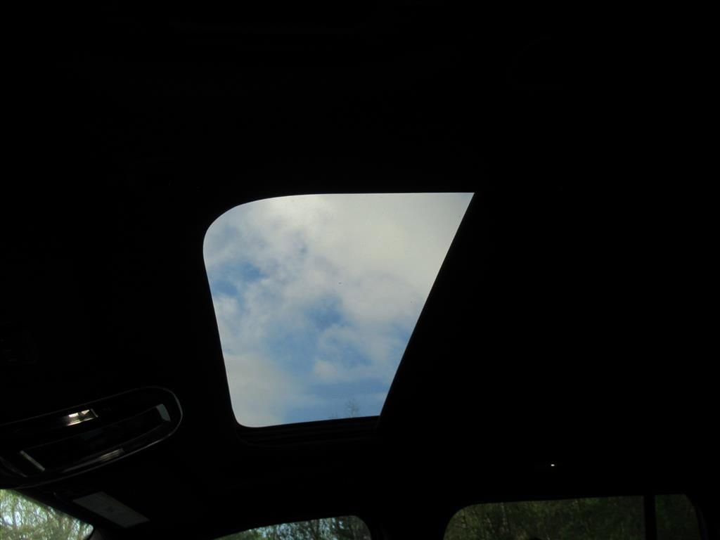 Certified 2024 Jeep Grand Cherokee Limited w/ Black Appearance Package image 18