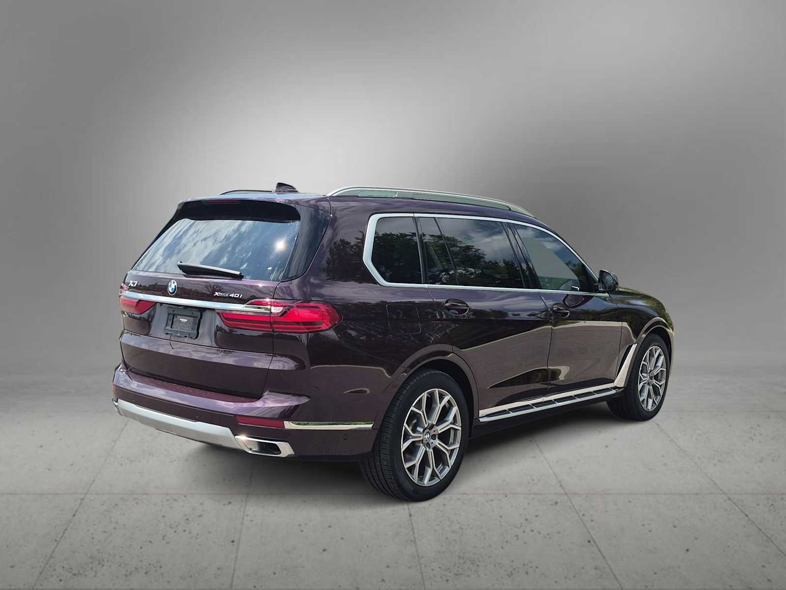 Used 2022 BMW X7 xDrive40i w/ Premium Package AWD/4WD image 8