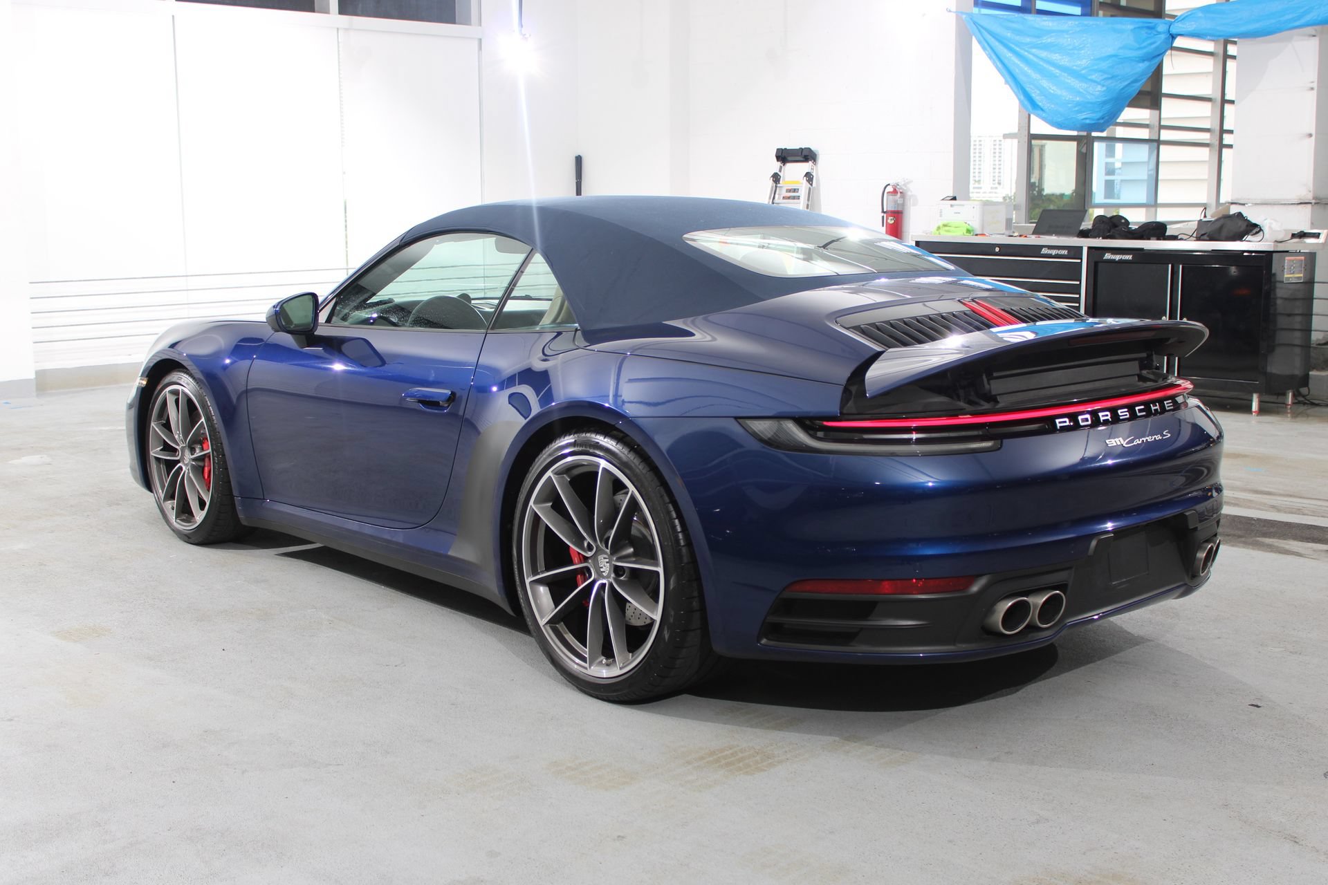Used 2020 Porsche 911 Carrera S RWD image 4