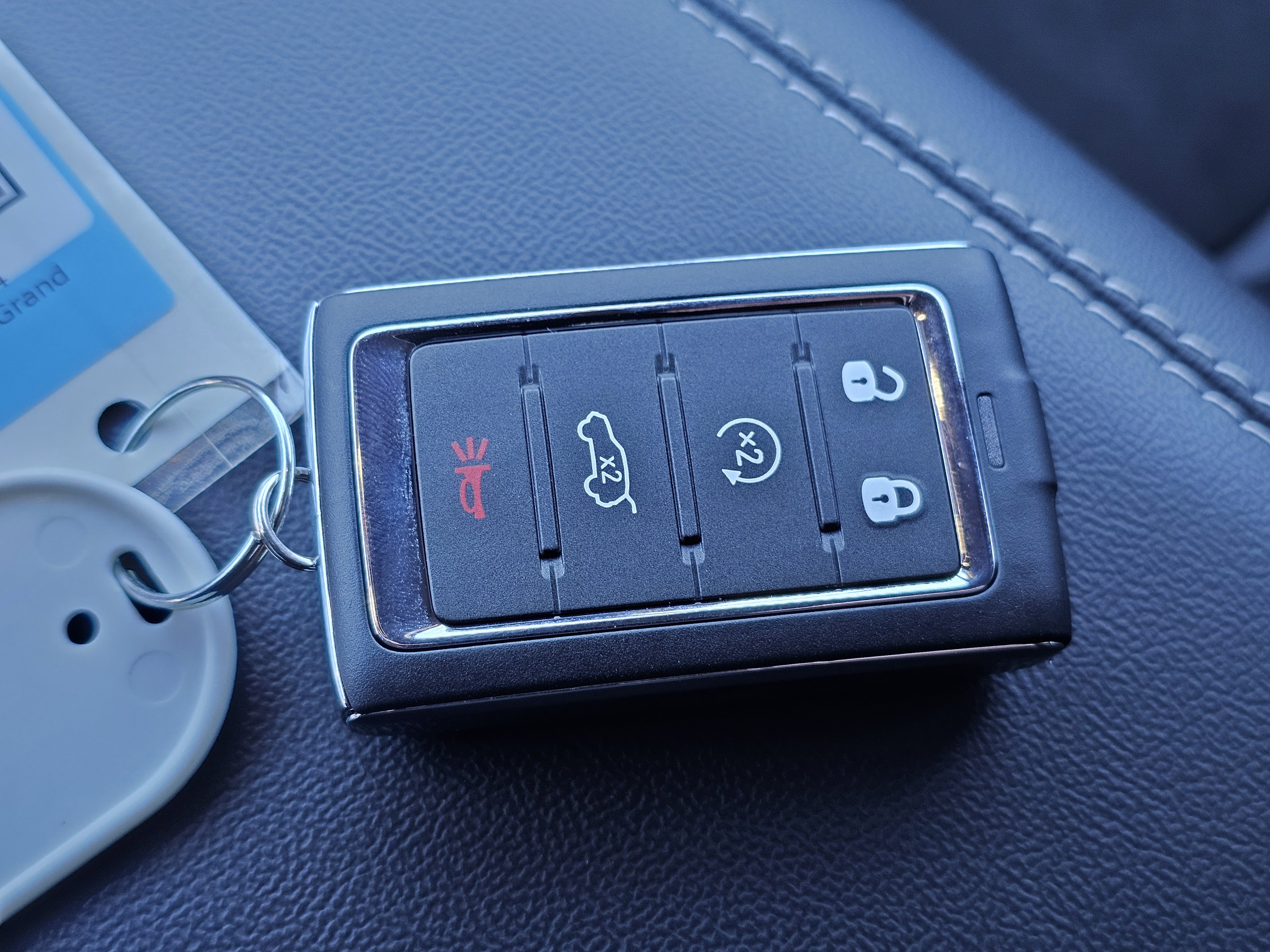 New 2026 Jeep Grand Cherokee Altitude image 32