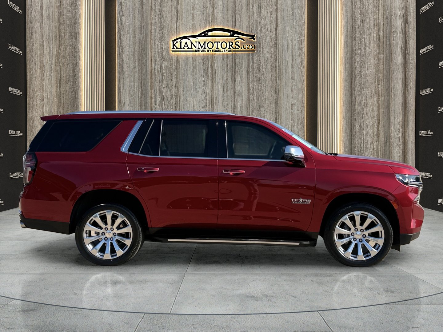 Used 2023 Chevrolet Tahoe Premier w/ Premium Package RWD image 8