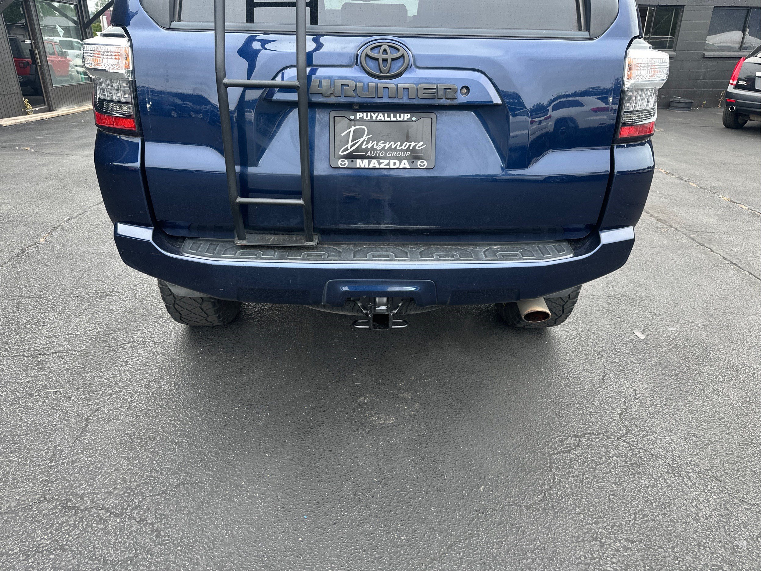 Used 2018 Toyota 4Runner SR5 Premium AWD/4WD image 25