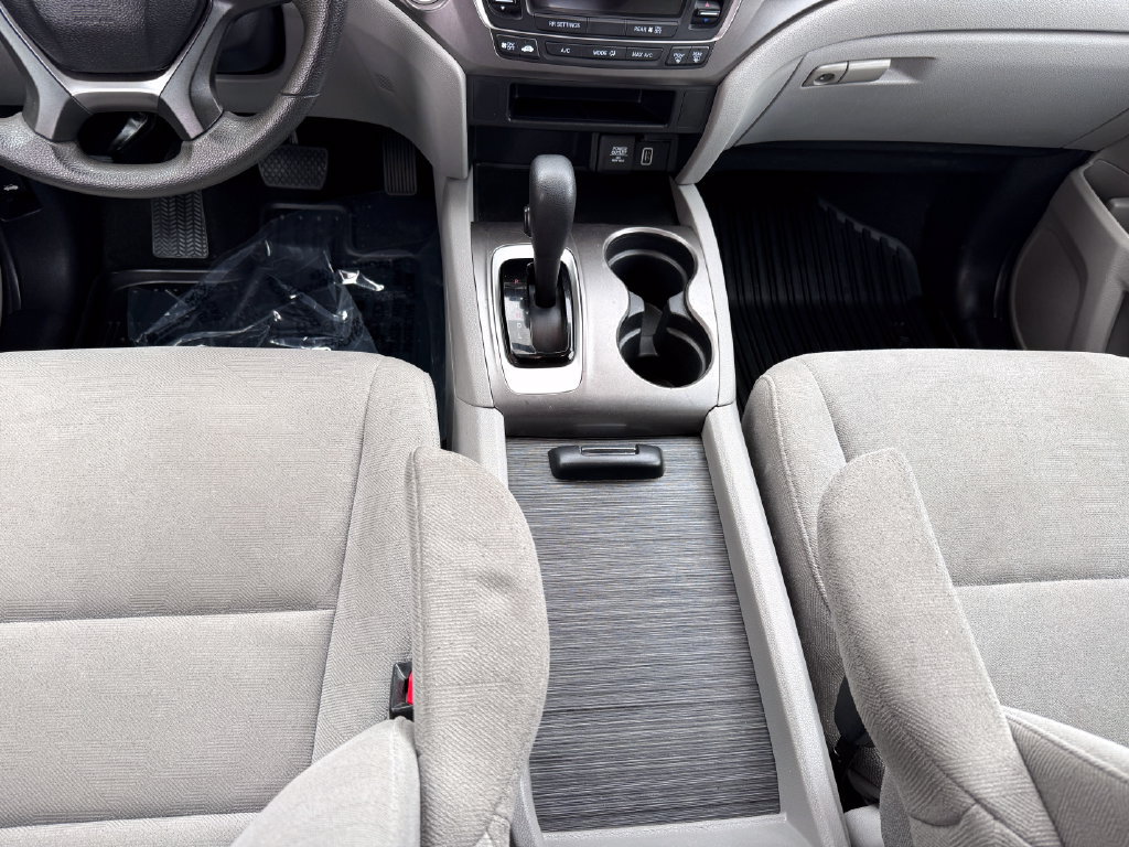 Used 2019 Honda Pilot LX image 32