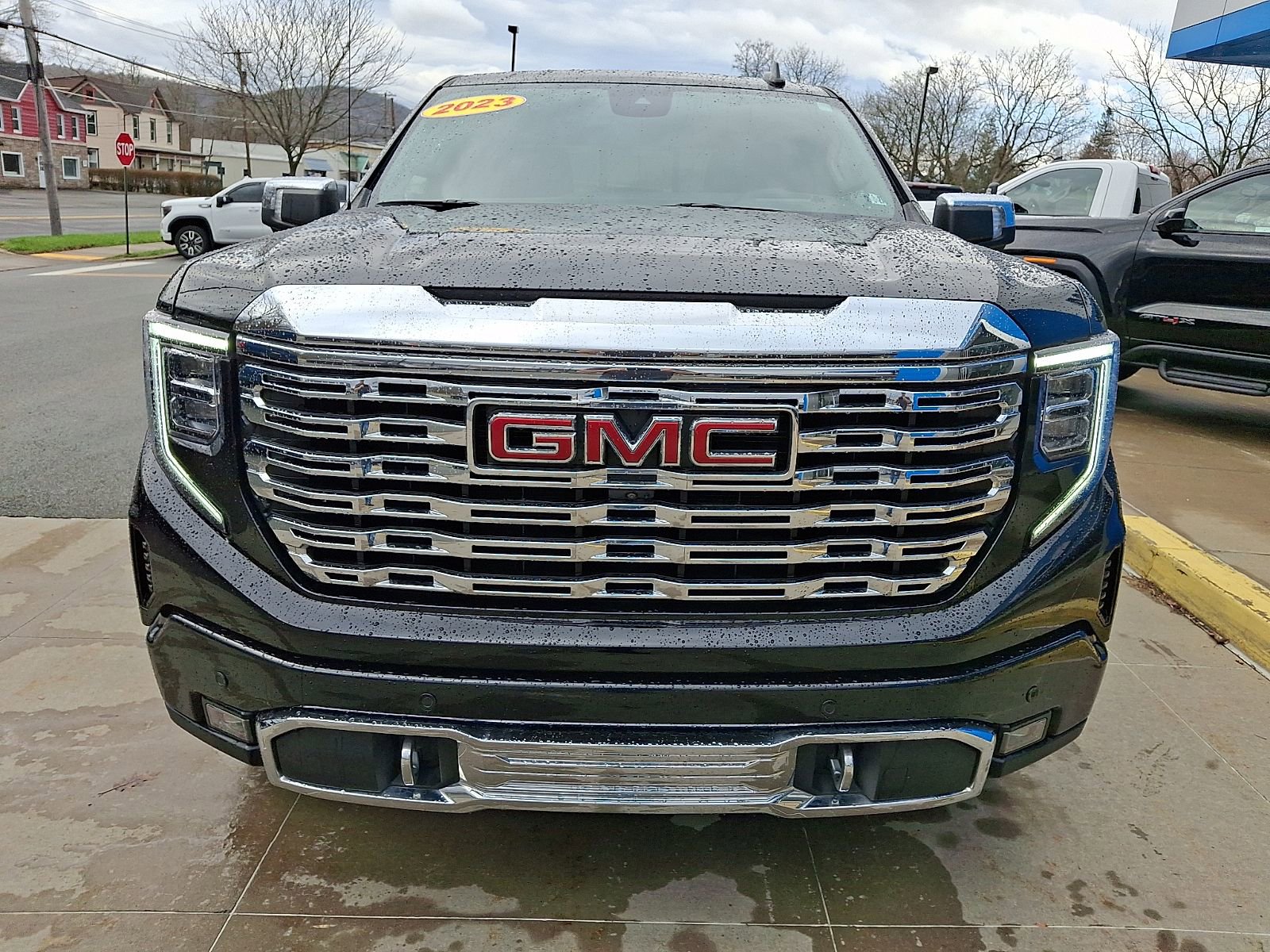 Used 2023 GMC Sierra 1500 Denali image 2