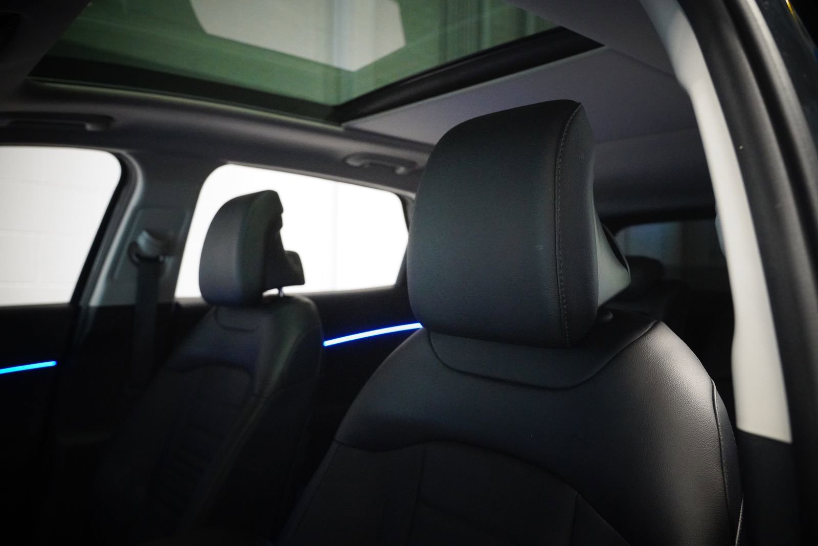 Used 2024 Kia Sportage SX image 12