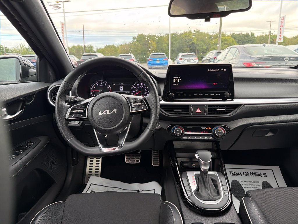 Used 2023 Kia Forte GT-Line w/ GT-Line Premium Package FWD image 18