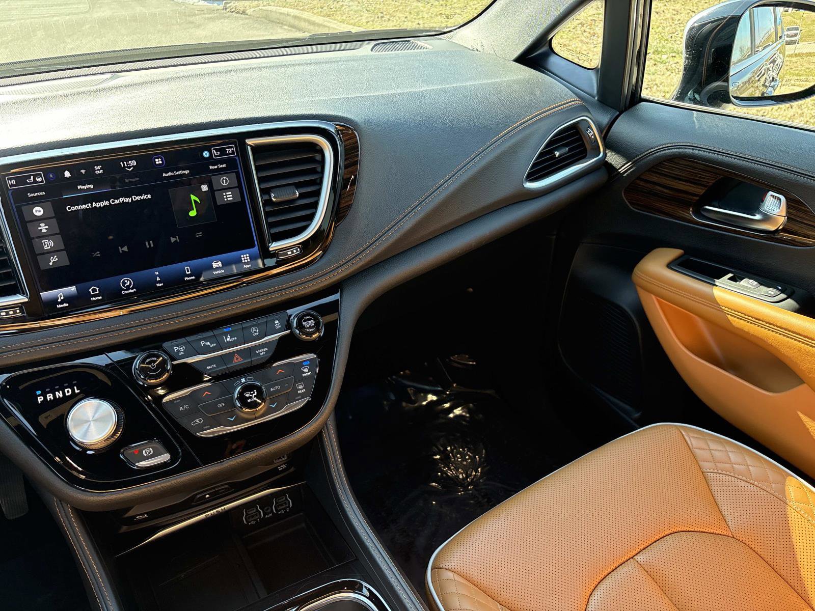 Used 2023 Chrysler Pacifica Pinnacle image 27