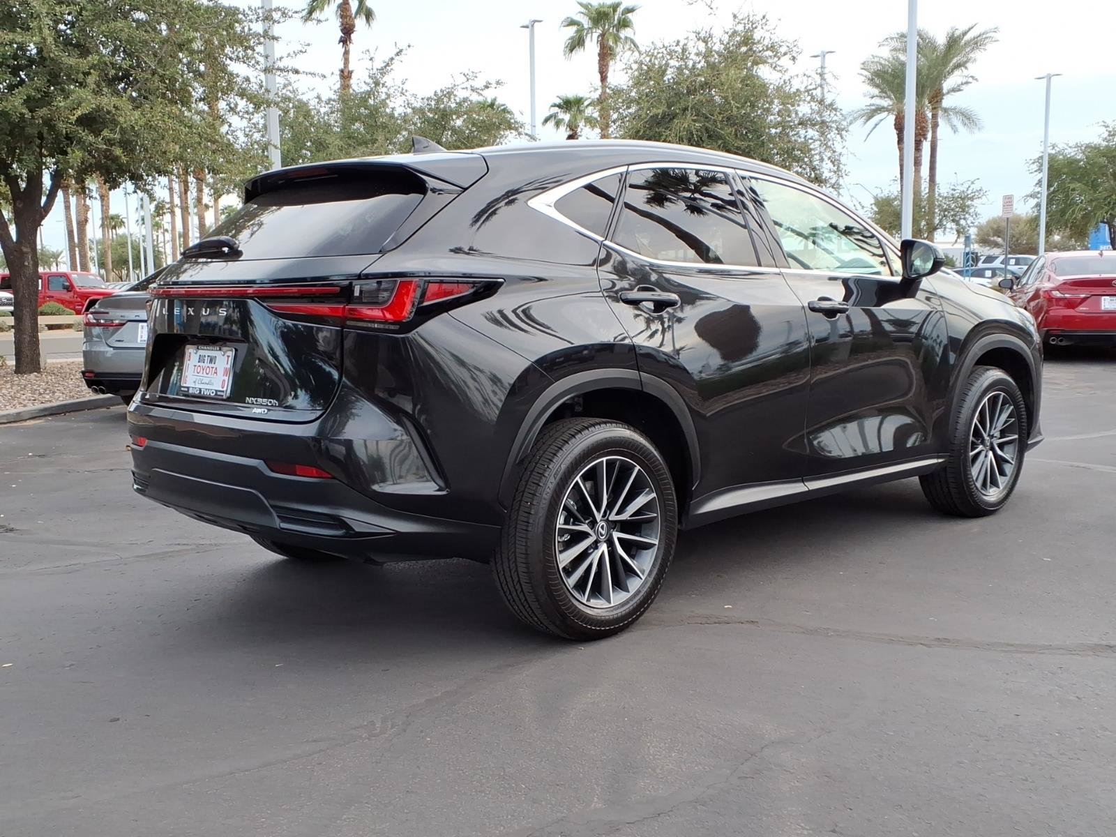 Used 2025 Lexus NX 350h AWD image 4