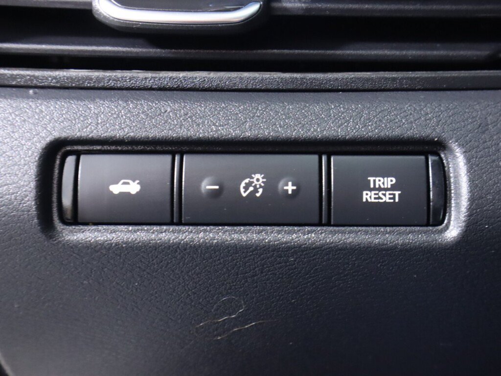 Used 2020 Nissan Altima 2.5 SR FWD image 10