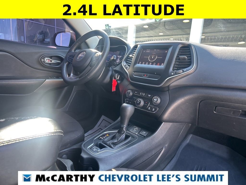 Used 2019 Jeep Cherokee Latitude w/ Popular Appearance Group image 46