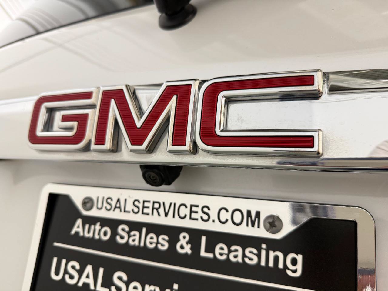 Used 2017 GMC Acadia SLT AWD/4WD image 34