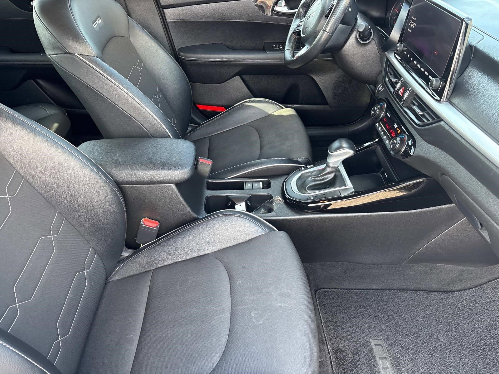 Used 2023 Kia Forte GT-Line w/ GT-Line Technology Package image 21